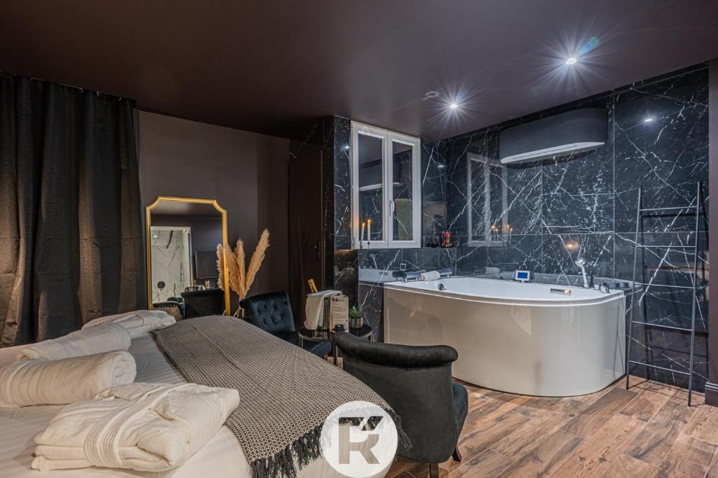 The Love Nest Suite