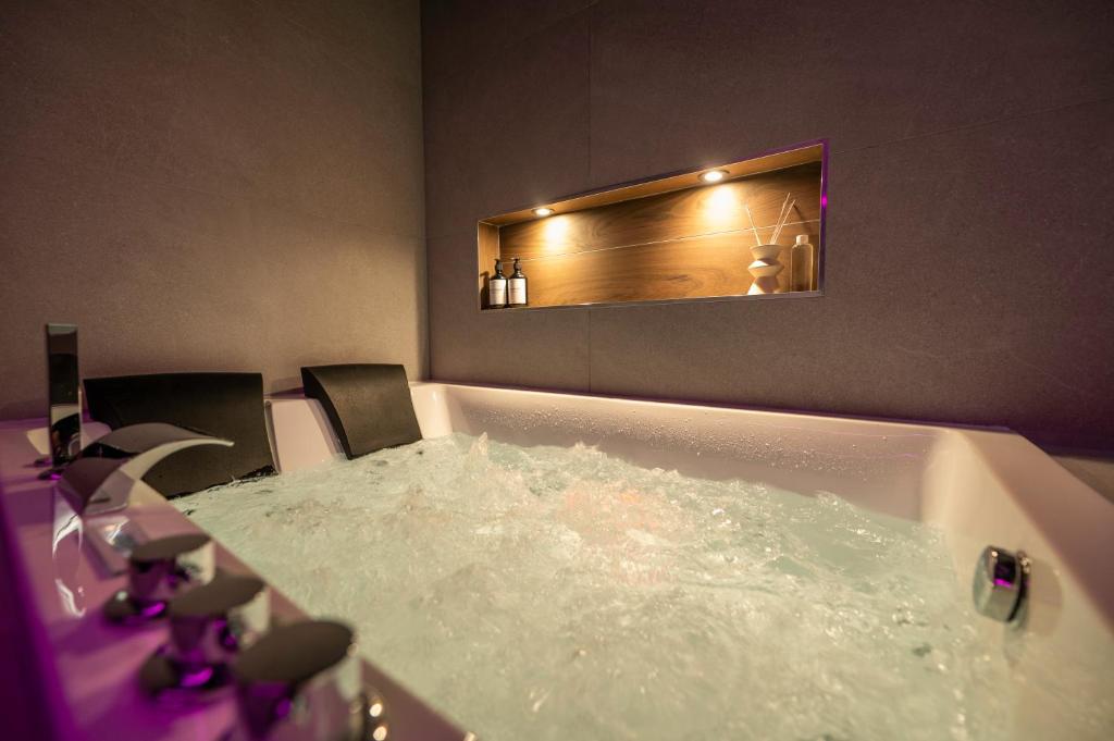 LV Suites Jaude