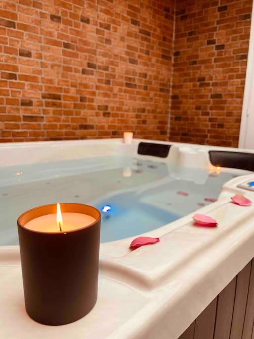 Love room - Parenthèse romantique avec spa privé