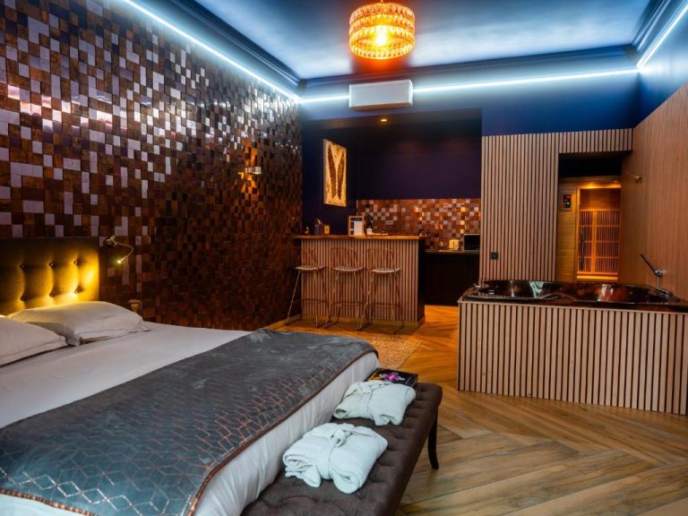 Le Voluptueux – Sauna et Jacuzzi au Centre-Ville | Détente et Bien-être
