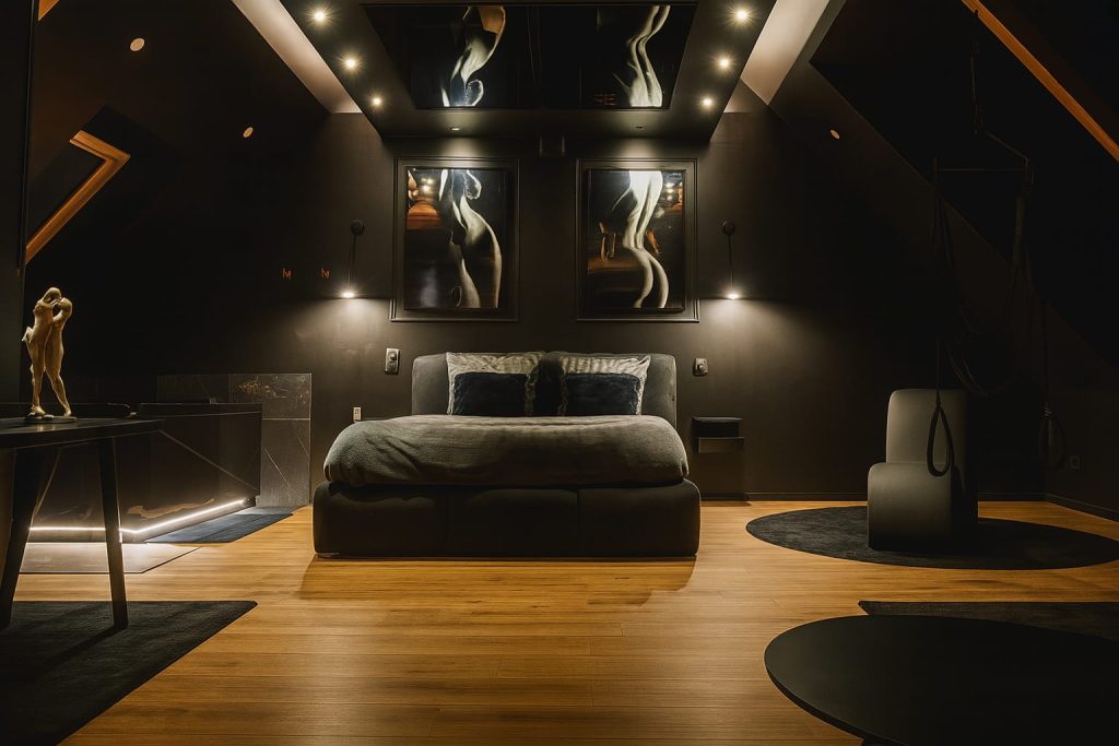 Love Room- jacuzzi-parking privé- La Black Suite