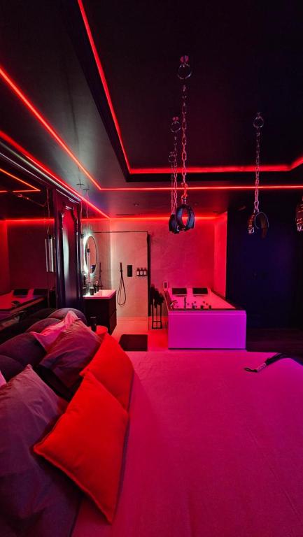 Xtase By luxuria - love room Cannoise