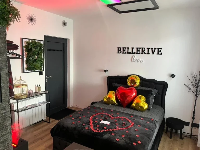 BelleRive Love Room