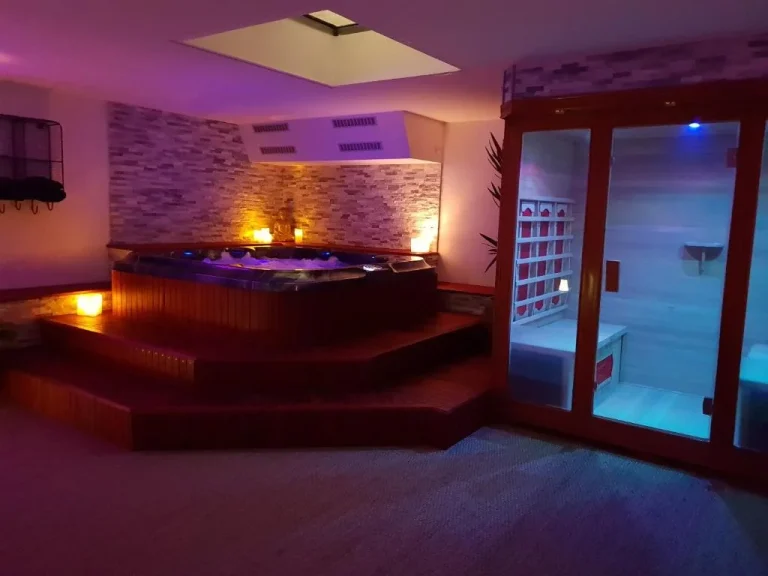 Suite Room Jacuzzi