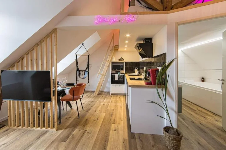 La Breizh moi Balnéo Love Room