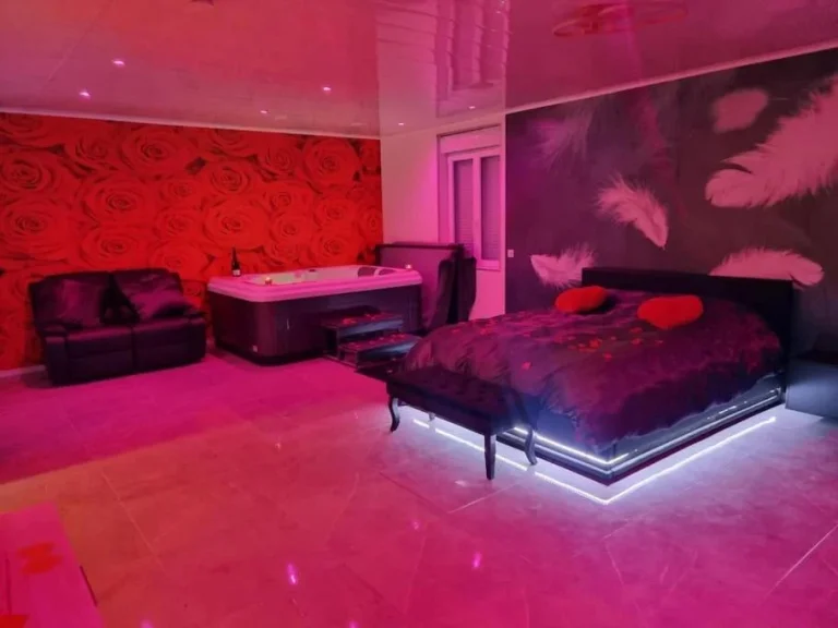 Love Room Jacuzzi