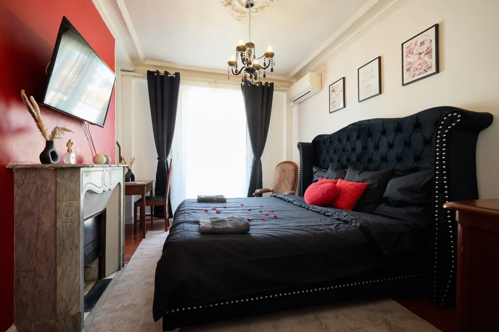 Suite Romantique au Cœur du Carré d’Or à Nice